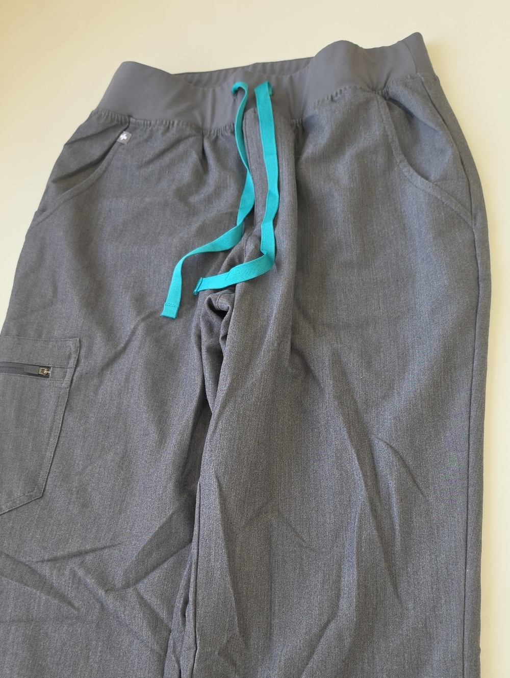 Zamora Jogger Scrub Pant - Picture 4 of 9
